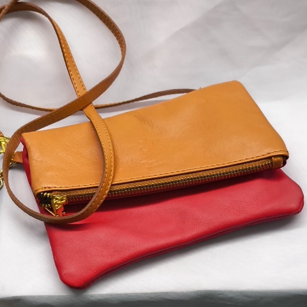 Vintage Made in Italy. Vera Pelle crossbody handbag.